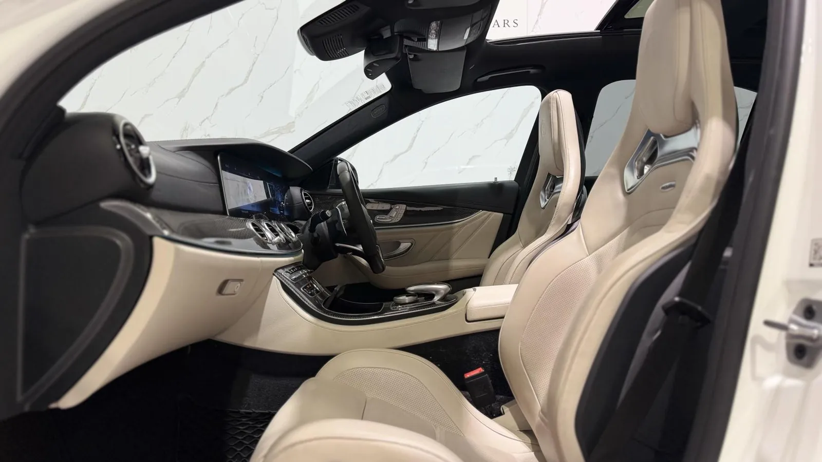 2019 Mercedes-Benz E Class — photograph 12 of 58