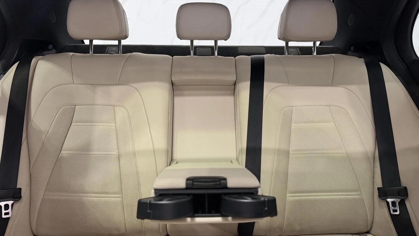 2019 Mercedes-Benz E Class — photograph 16 of 58