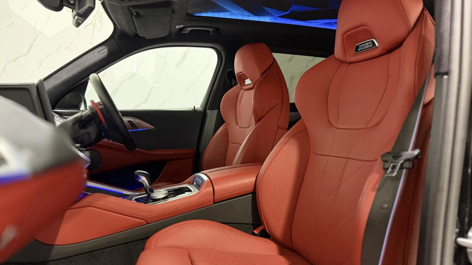 2024 BMW XM — photograph 13 of 52