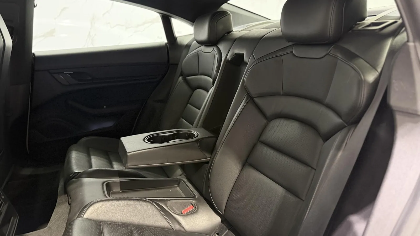 2021 Porsche Taycan — photograph 11 of 44
