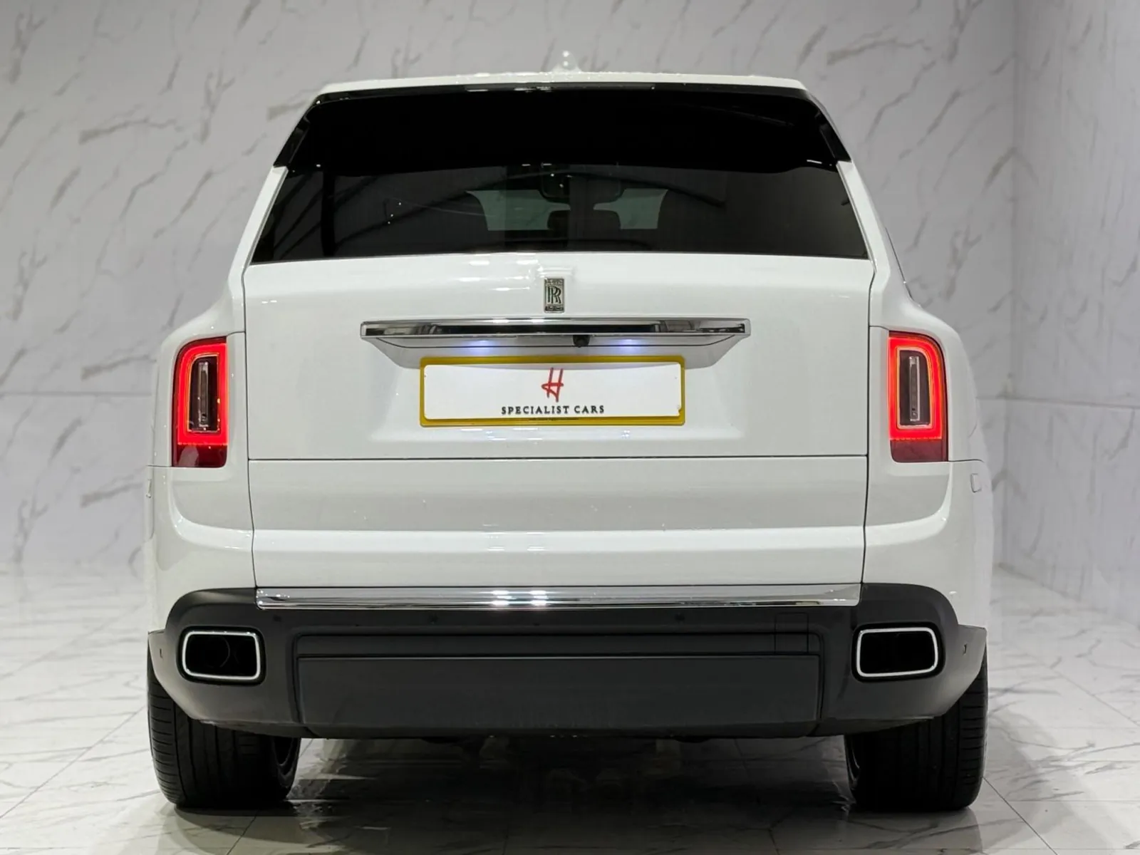 2023 Rolls-Royce Cullinan — Rear elevation with the tailgate closed