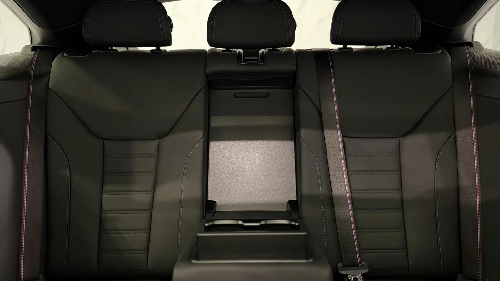 2023 BMW i4 — photograph 16 of 53