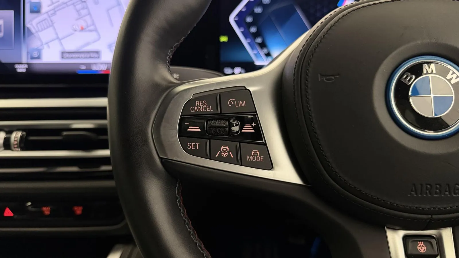 2023 BMW i4 — photograph 18 of 53
