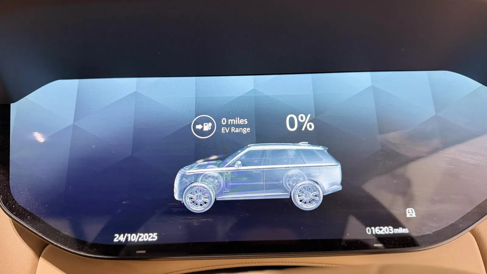 2023 Land Rover Range Rover — photograph 13 of 71