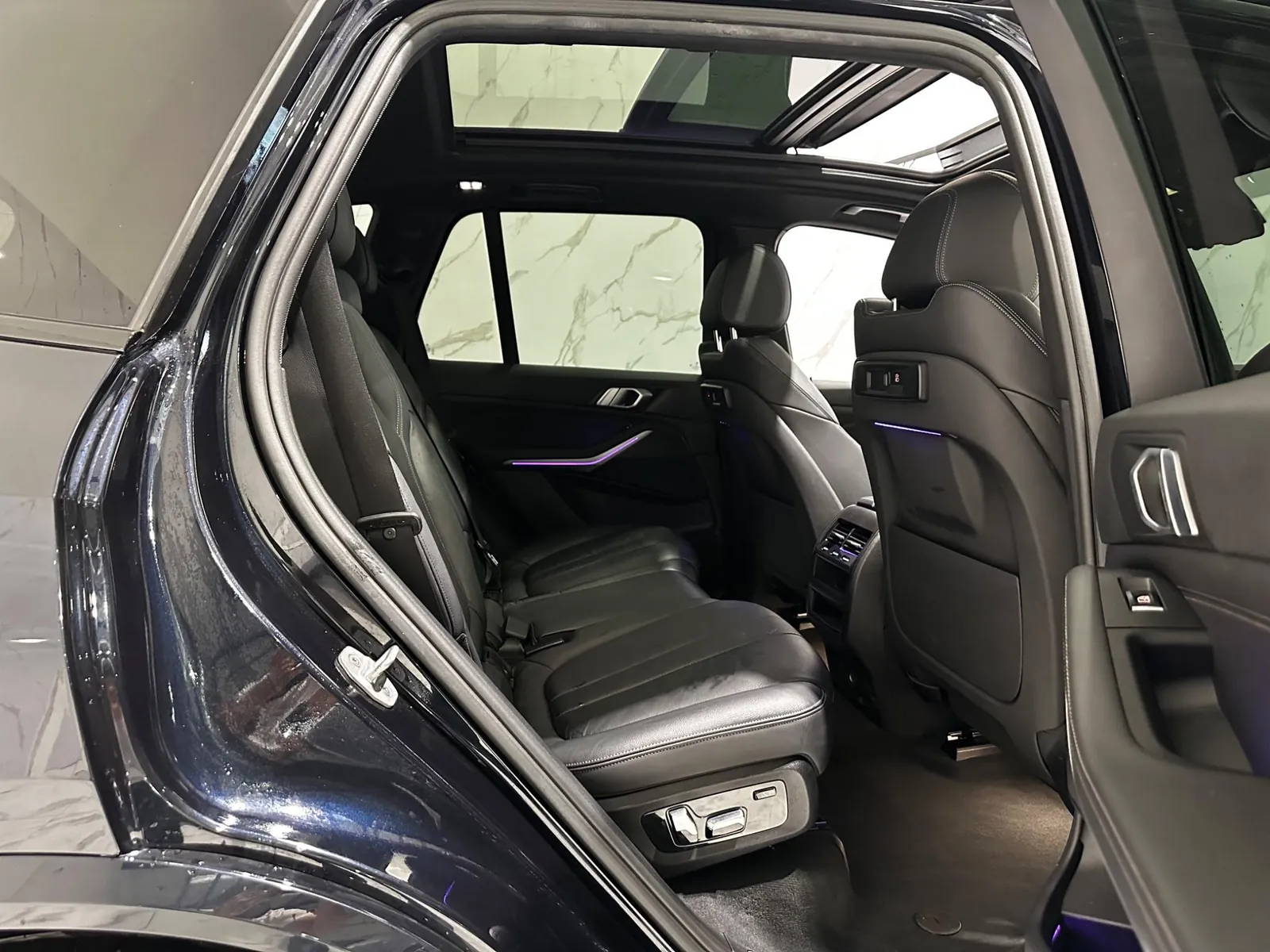 2019 BMW X5 — photograph 12 of 71