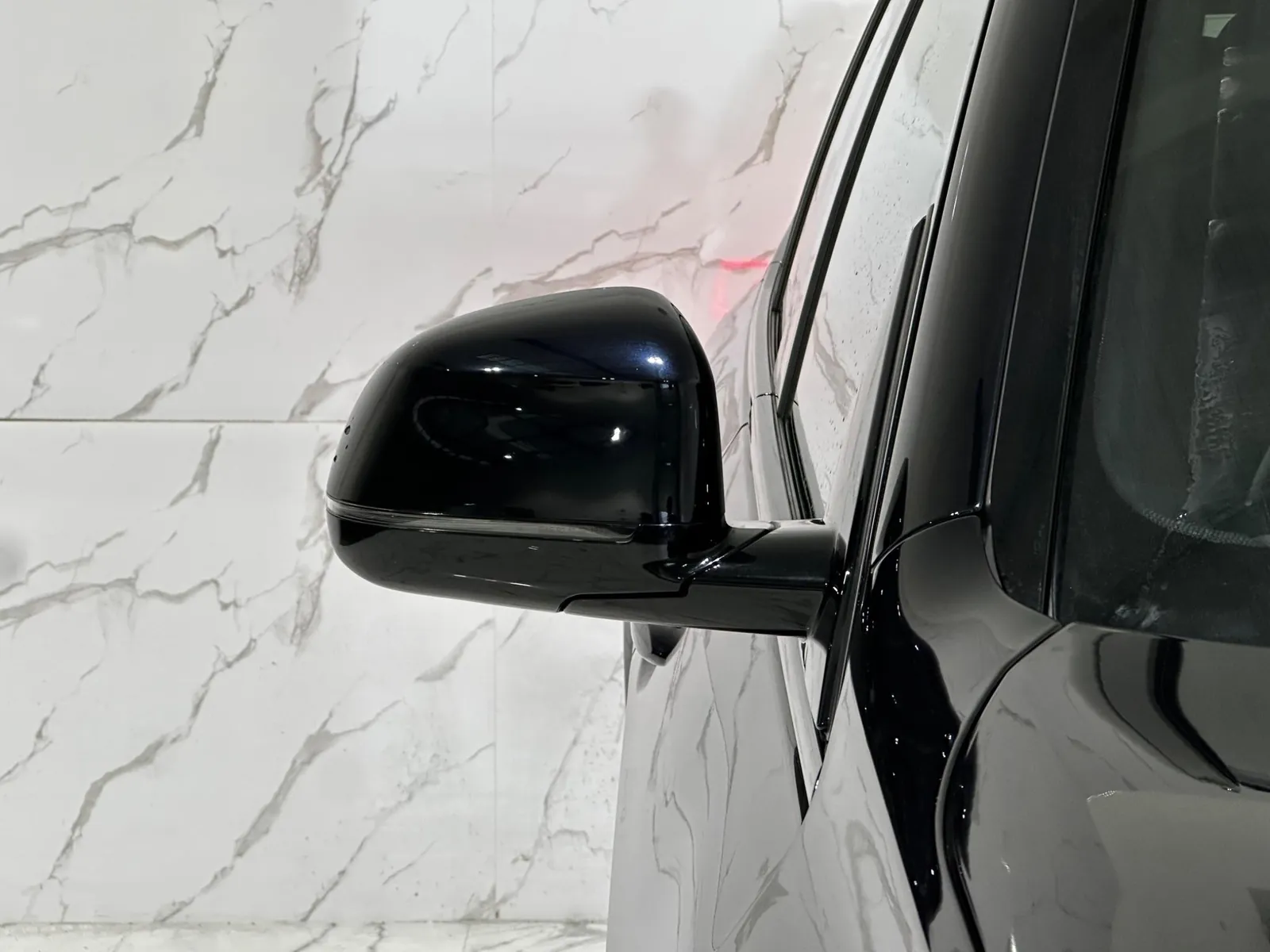 2019 BMW X5 — photograph 14 of 71