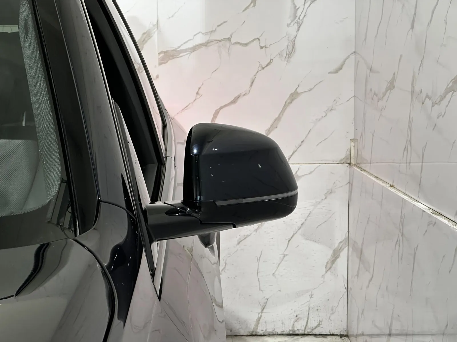 2019 BMW X5 — photograph 15 of 71