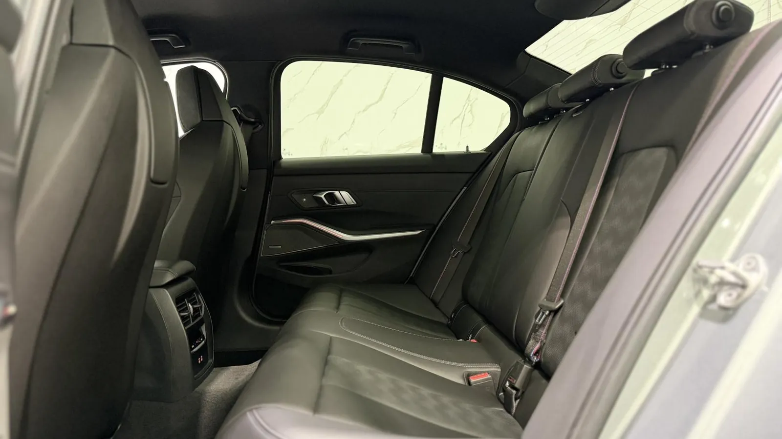 2022 BMW M3 — photograph 16 of 52