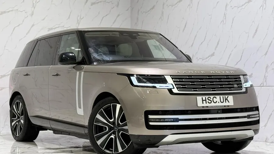 Land Rover Range Rover 3.0 P440e 38.2kWh First Edition SUV 5dr Plug-in Hybrid Auto 4WD LWB (440 ps)
