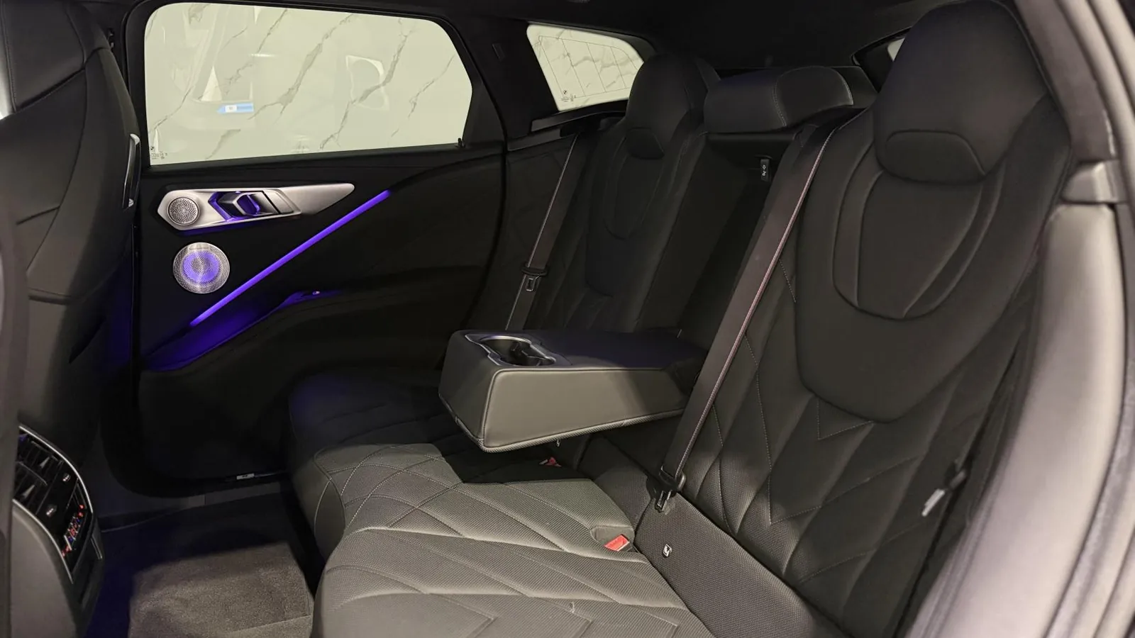 2023 BMW XM — photograph 17 of 59