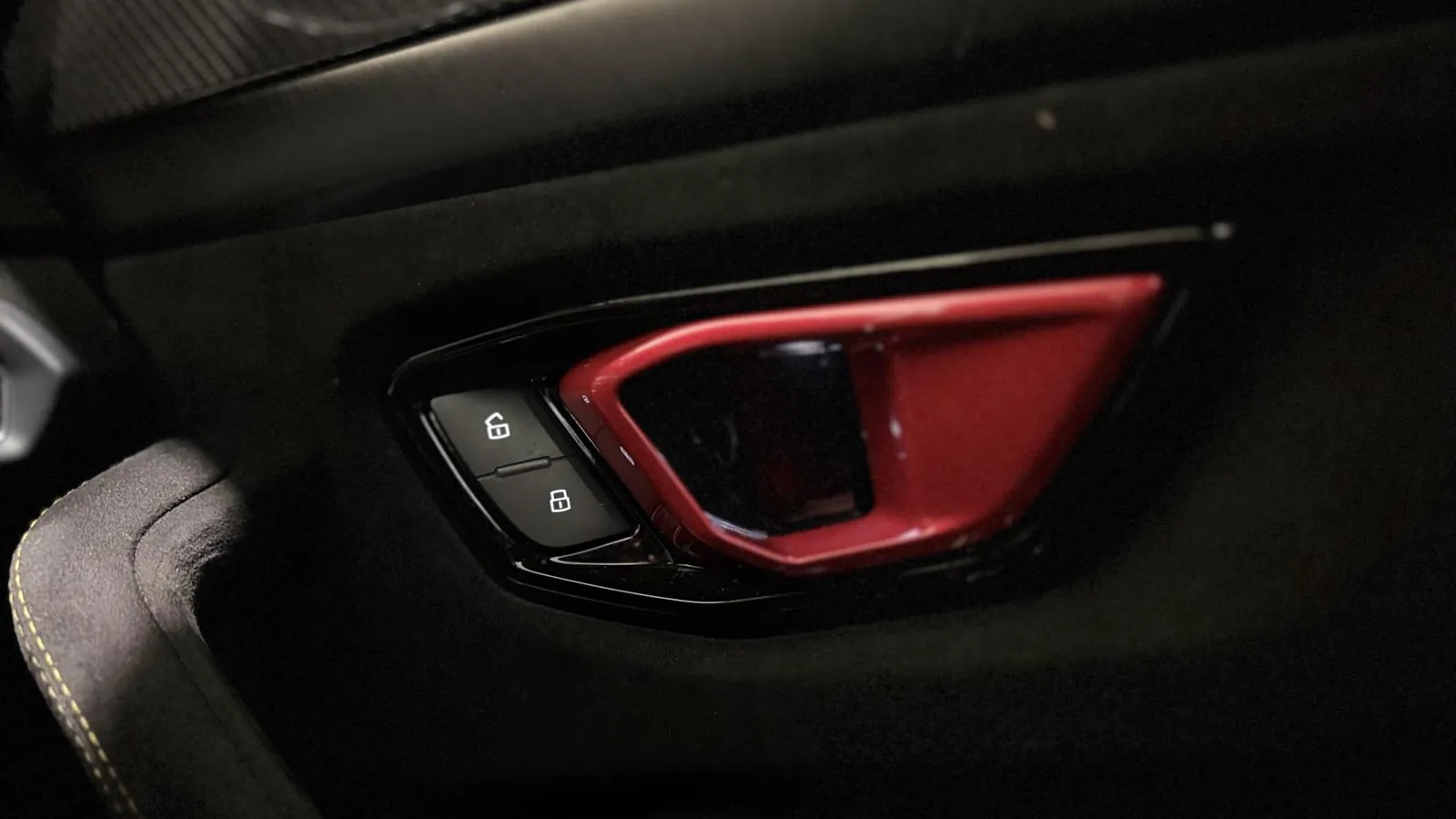 2024 Lamborghini Urus — Console trim and control detail