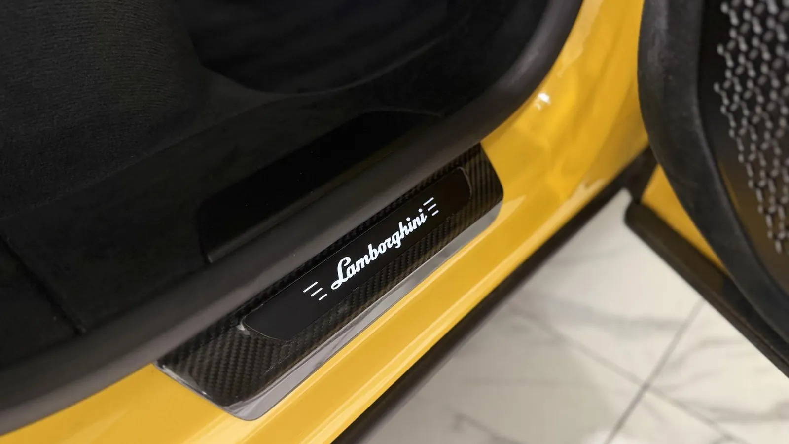 2024 Lamborghini Urus — Door sill script in close-up