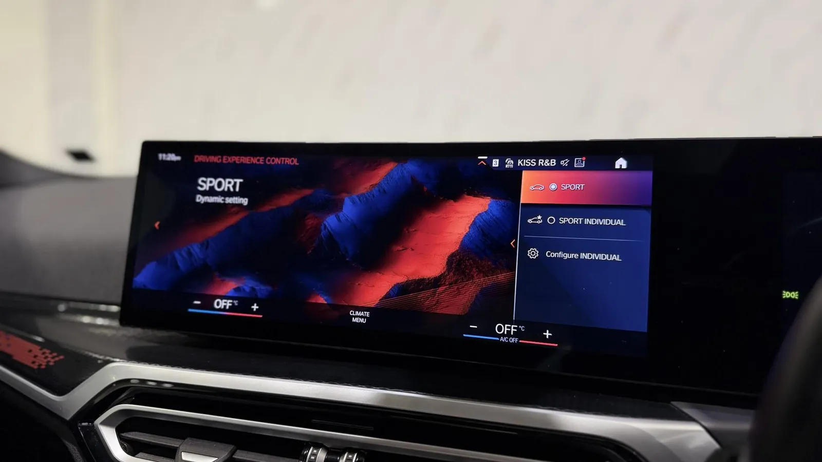 2023 BMW 2 Series — Centre screen showing the drive-mode settings