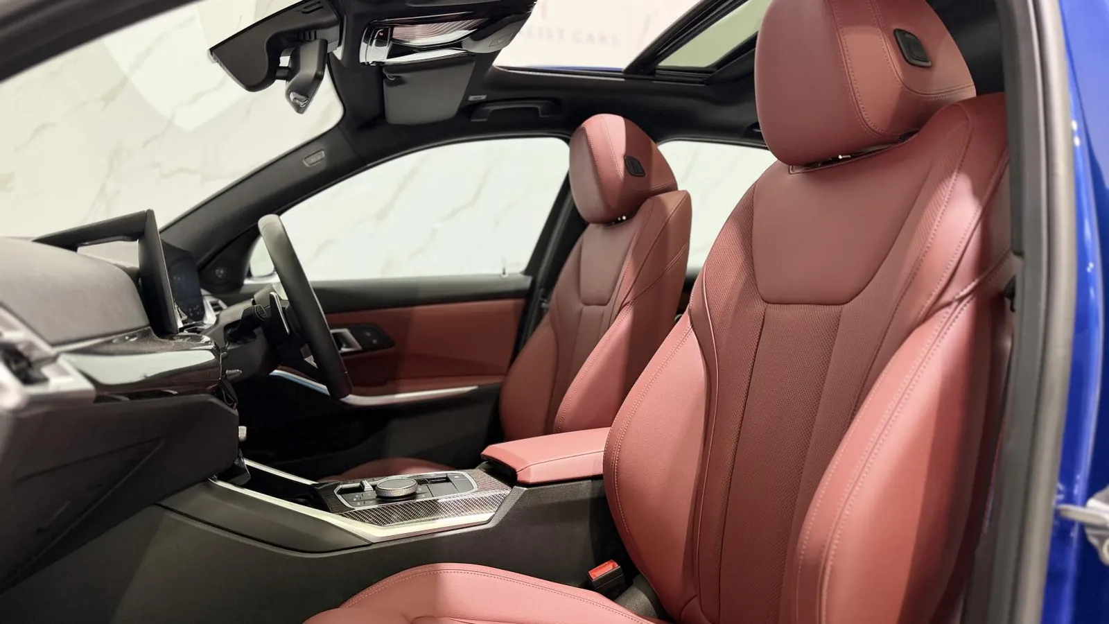 2025 BMW 3 Series — photograph 12 of 51