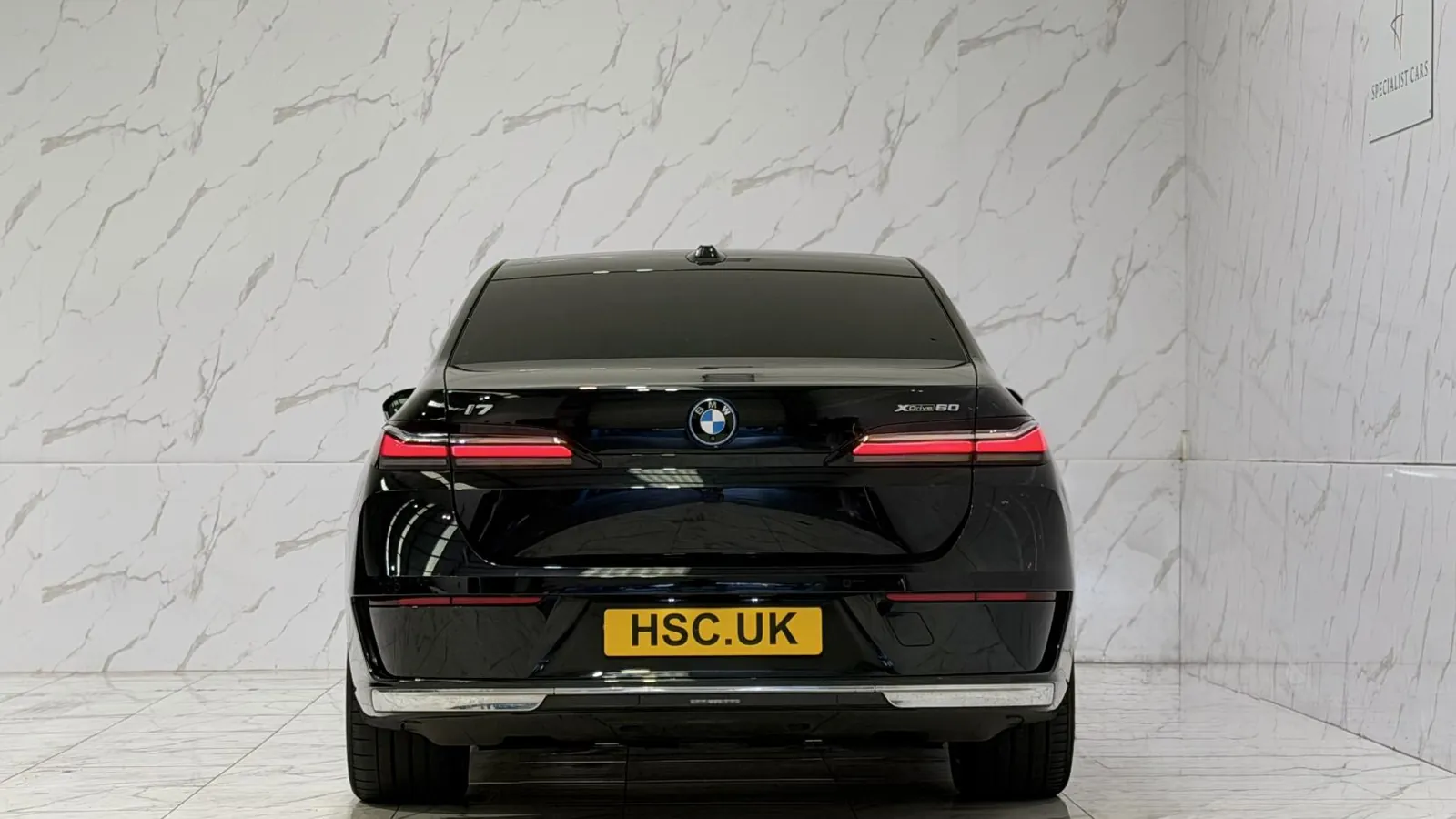 2023 BMW i7 — photograph 11 of 73