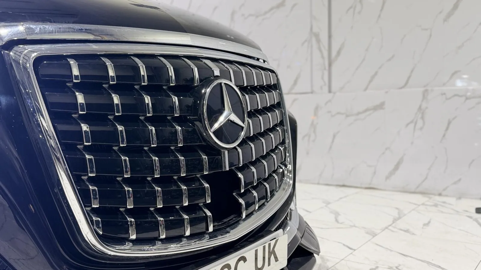 2023 Mercedes-Benz Sprinter — Close view of the Mercedes star at the centre of the grille