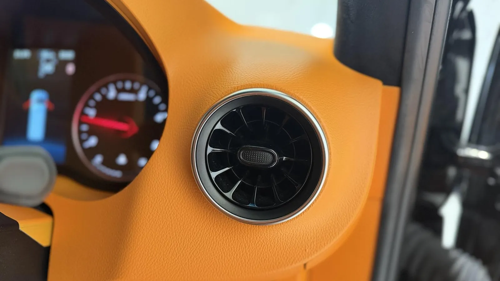 2023 Mercedes-Benz Sprinter — photograph 11 of 66