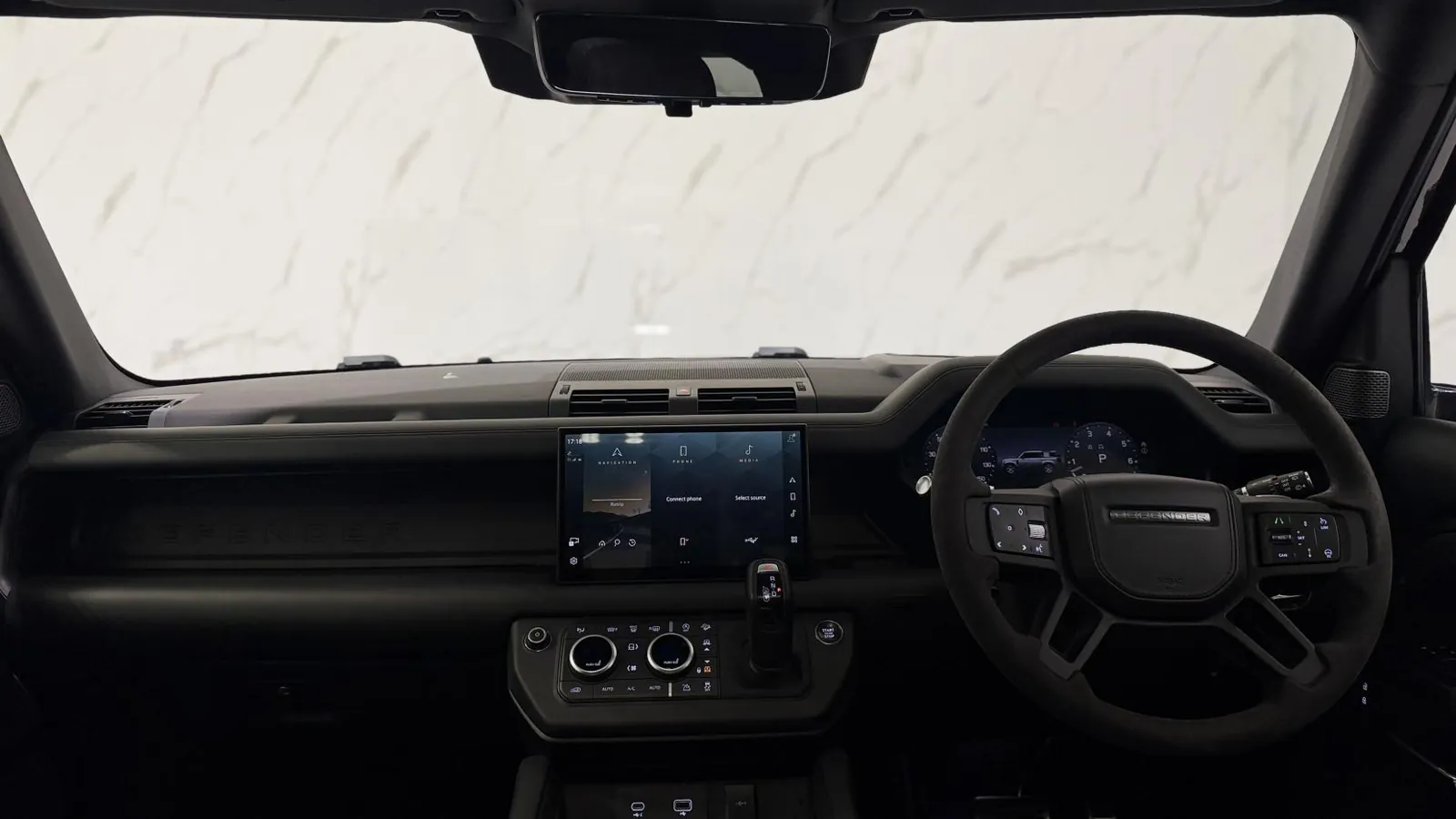 2022 Land Rover Defender 110 — photograph 18 of 53