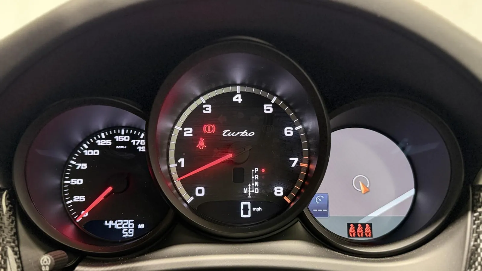 2019 Porsche Macan — Instrument dials with the rev counter and Turbo lettering at the centre