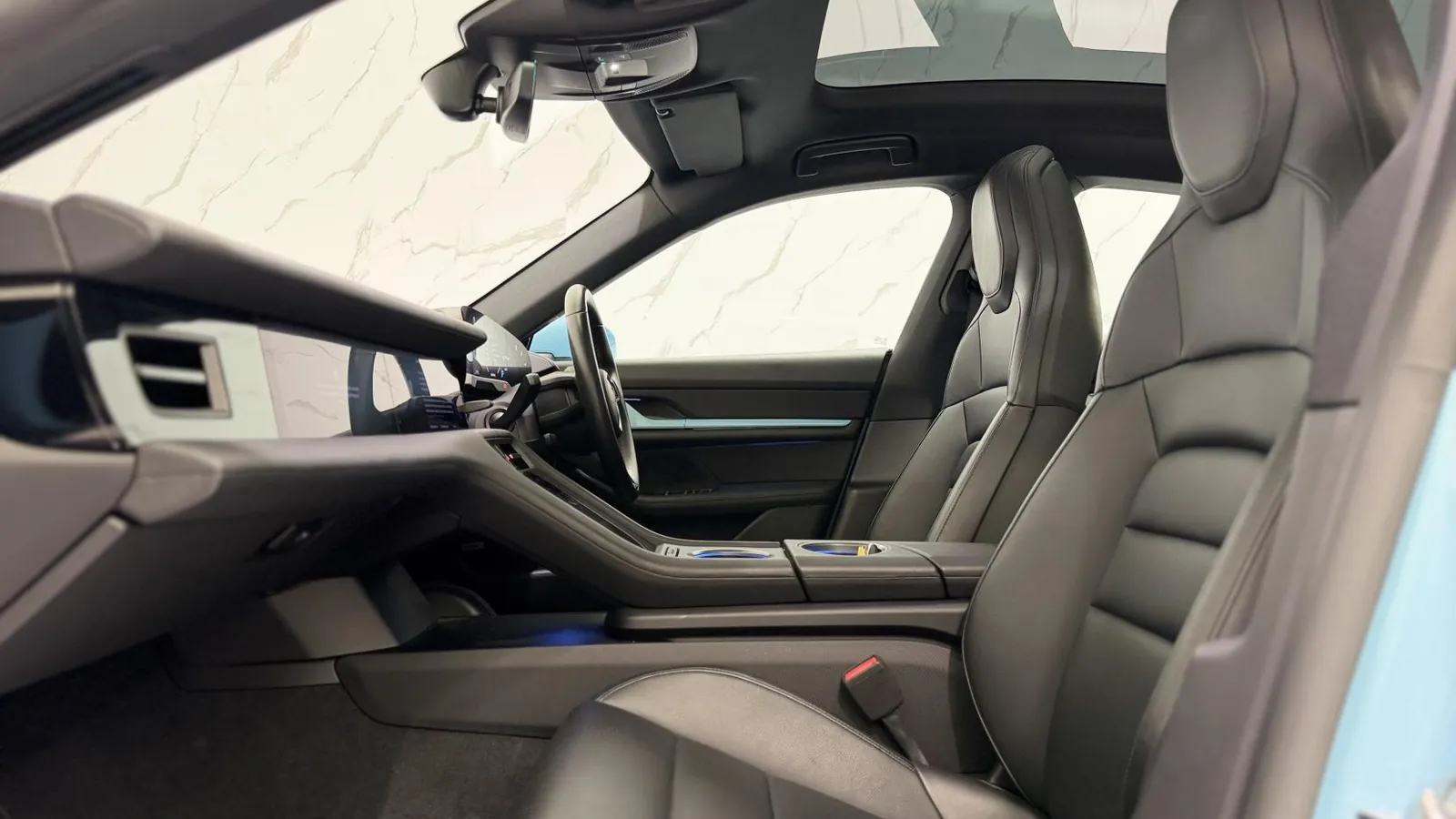 2020 Porsche Taycan — photograph 11 of 49
