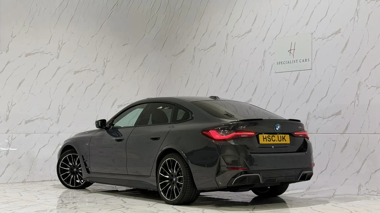2022 BMW i4 — photograph 11 of 50
