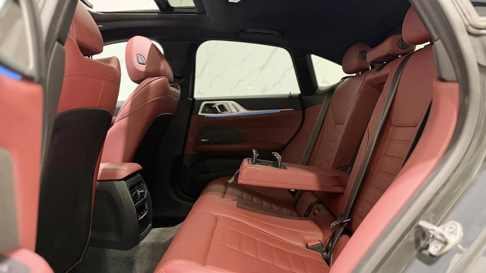 2022 BMW i4 — photograph 14 of 50