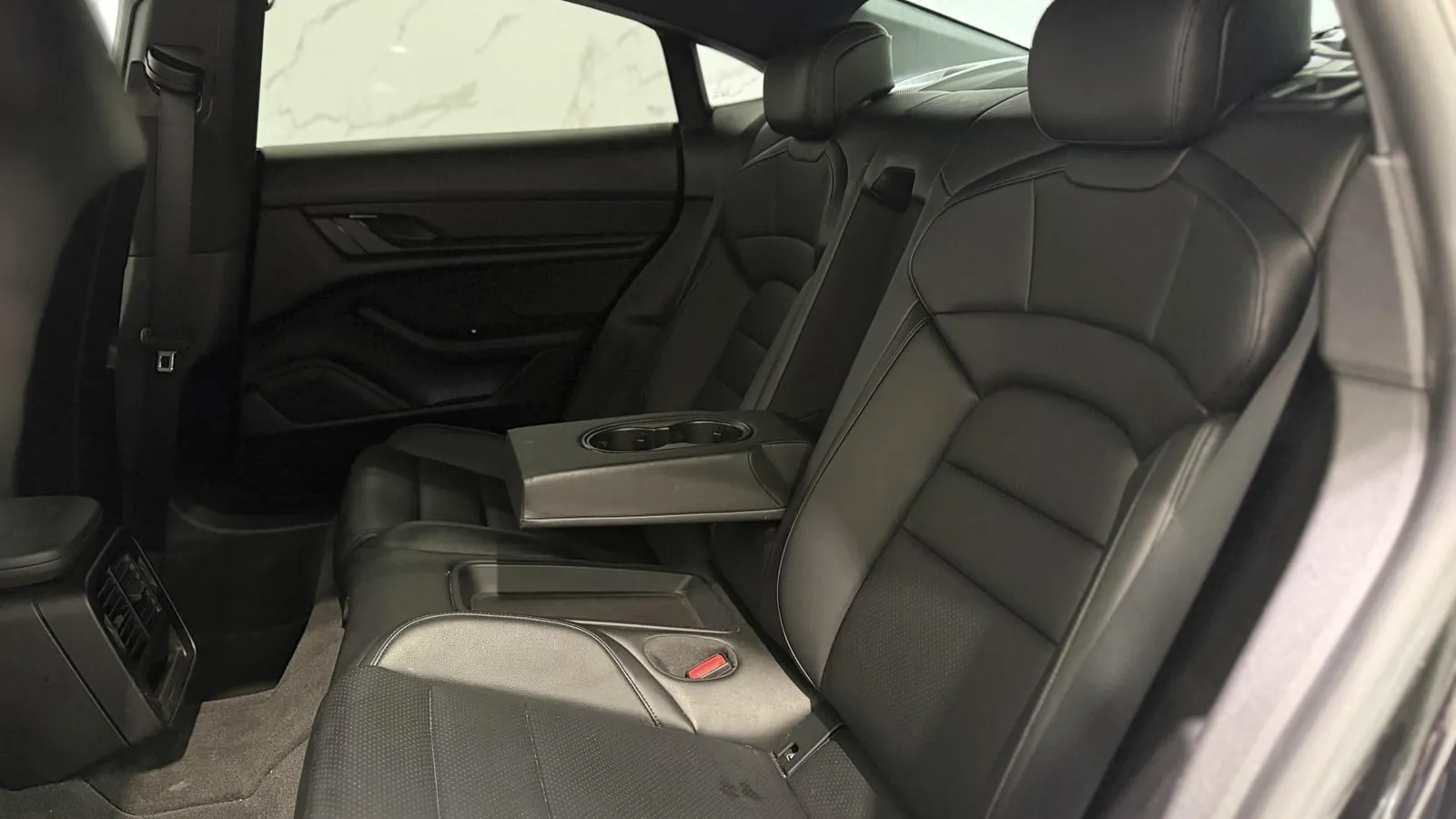 2022 Porsche Taycan — photograph 13 of 44