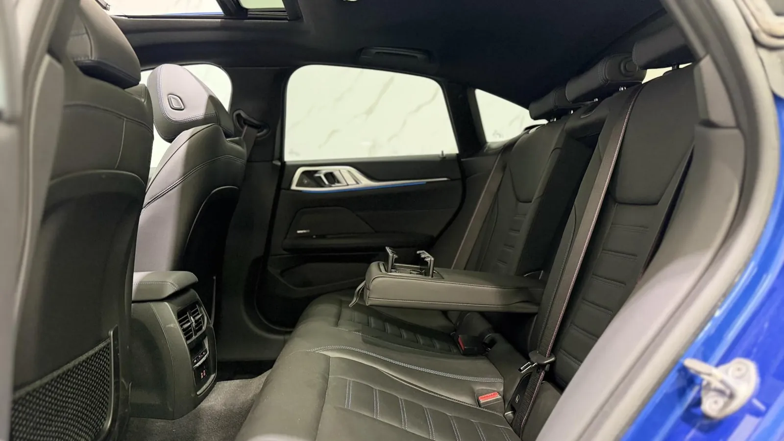 2023 BMW i4 — photograph 13 of 53