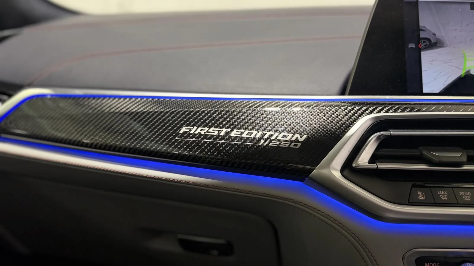 2022 BMW X6 M — photograph 11 of 66