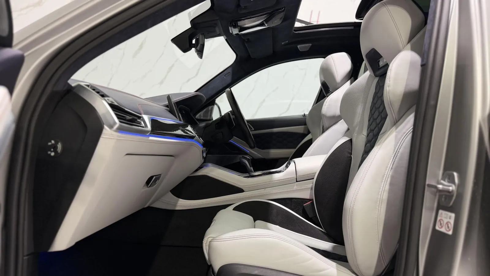 2022 BMW X6 M — photograph 12 of 66
