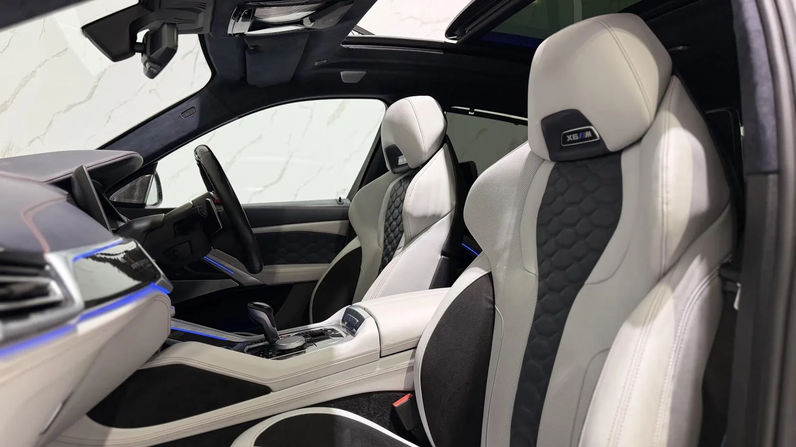 2022 BMW X6 M — photograph 13 of 66