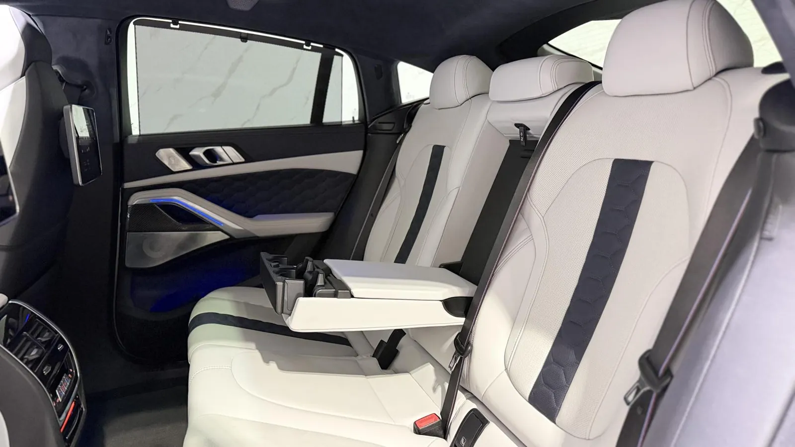 2022 BMW X6 M — photograph 15 of 66