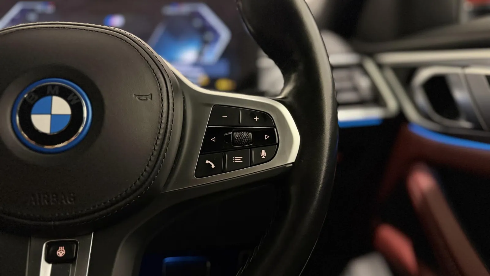 2023 BMW i4 — photograph 14 of 45