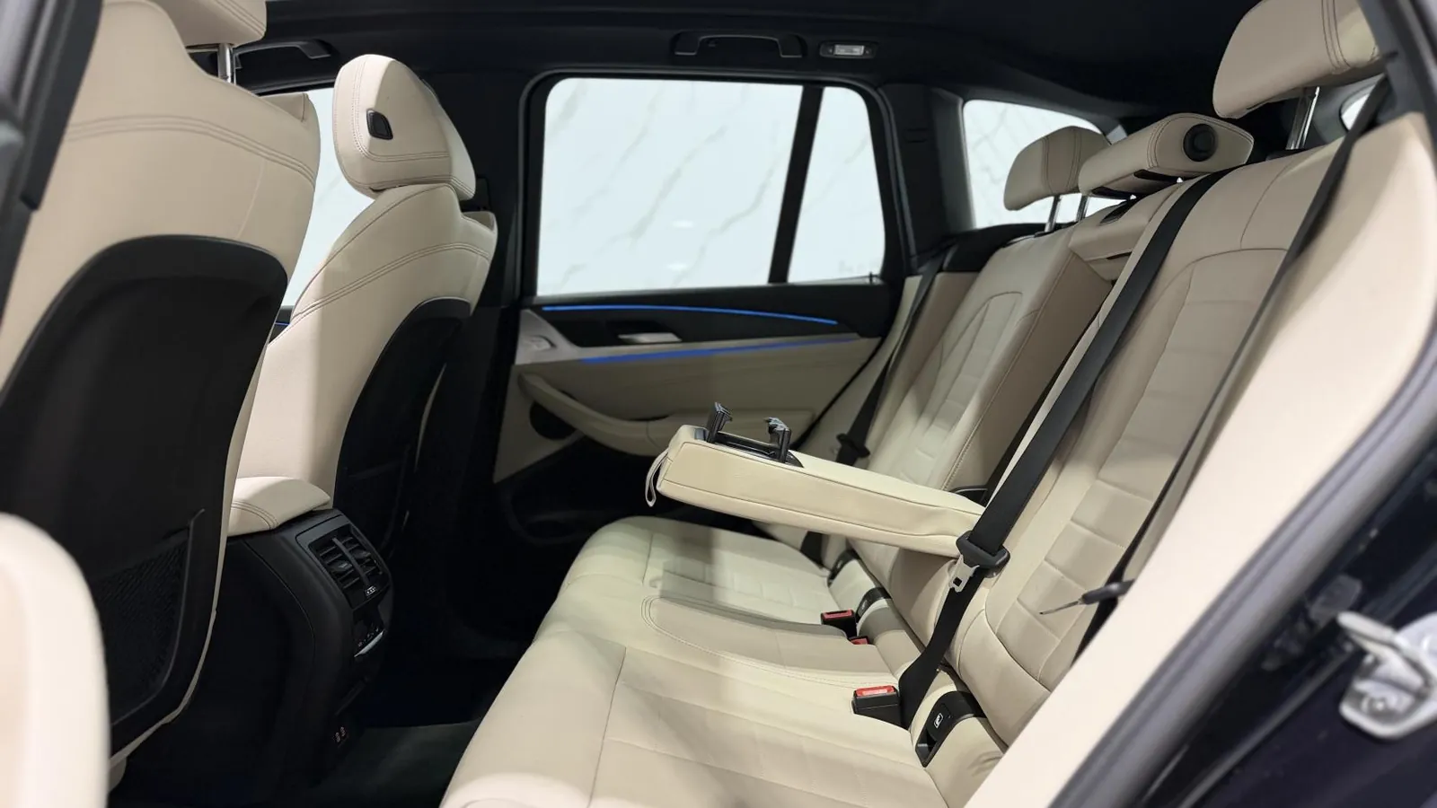 2022 BMW X3 — photograph 12 of 52
