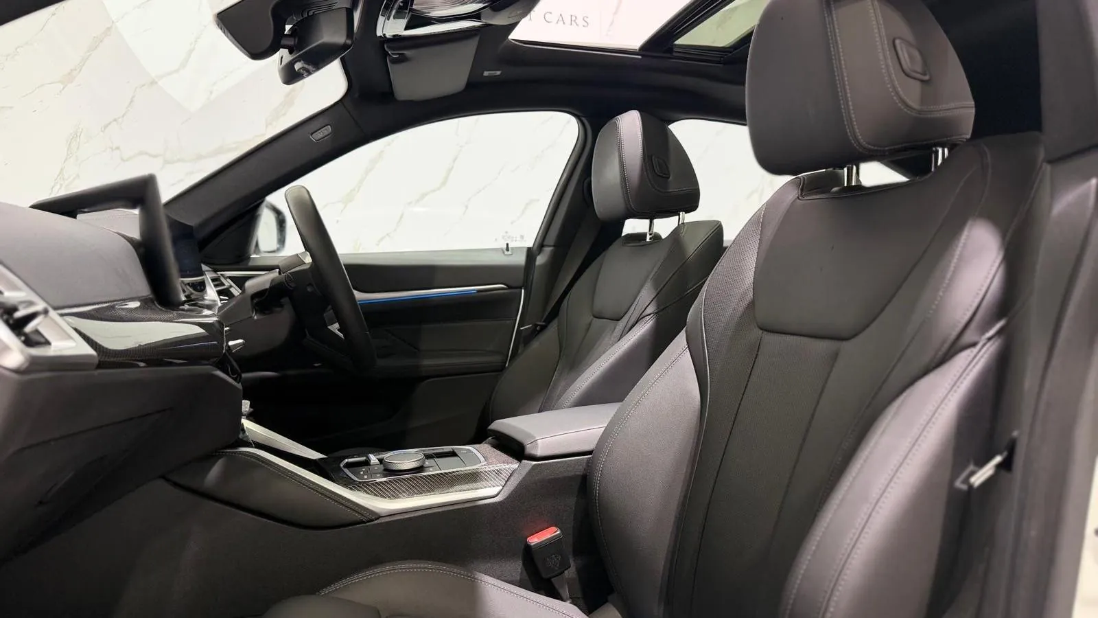 2025 BMW i4 — photograph 11 of 52