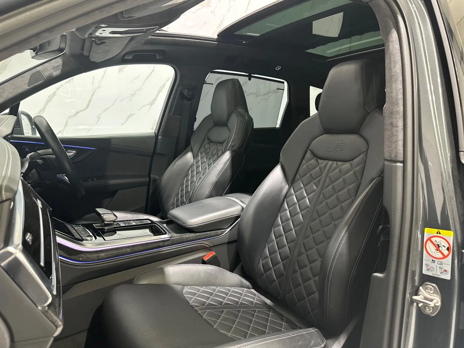 2021 Audi Q7 — photograph 13 of 52